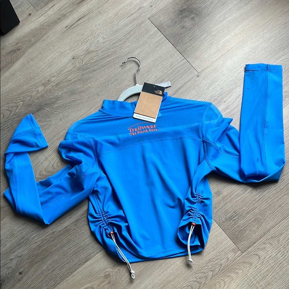 North Face Cropped Hiking Traileear Top